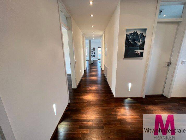 Etagenwohnung Schwabach - 3 Zimmer, 135 m&sup2;, 1.885&euro; | Angebot:26766919