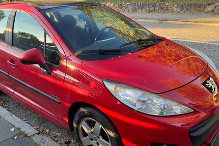 Peugeot 207 160.000 km 1.400 &euro; Hamburg 22117
