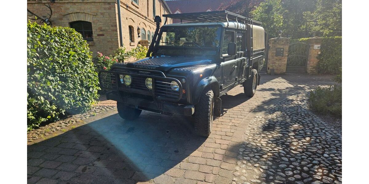 Land Rover Defender 327.997 km 24.950 &euro; Krangen 16827
