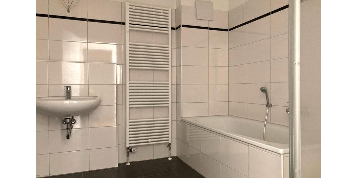 Großzügige, helle 3-Zimmer-Wohnung mitten im Zentrum 3 zimmer