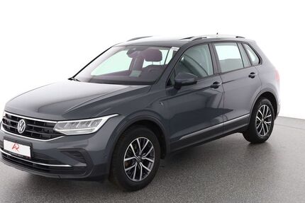 VW Tiguan 77.127 km 25.480 € Schönefeld 12529