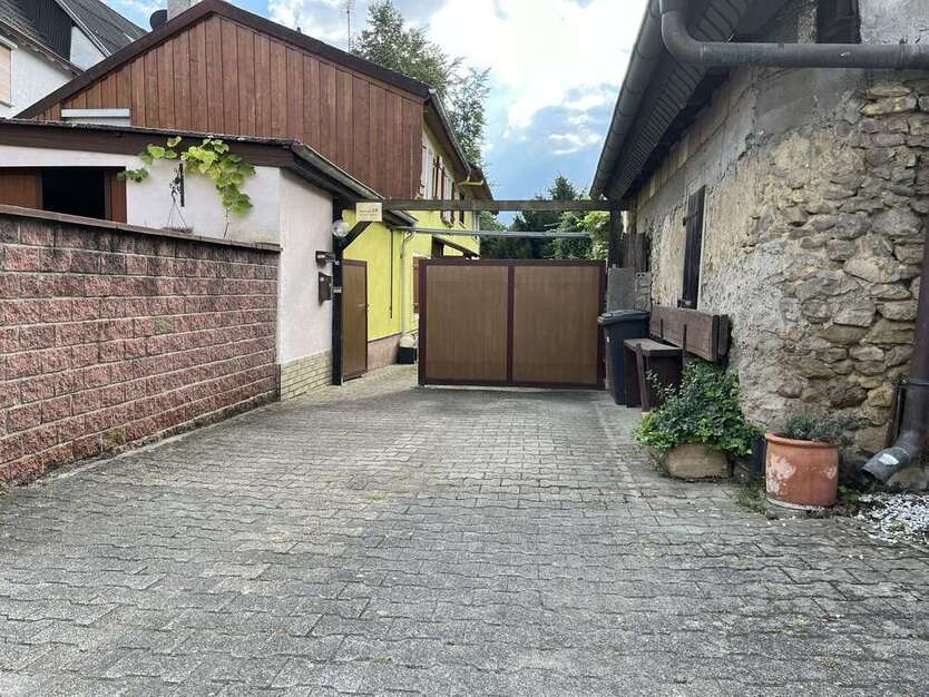 Haus zum Kaufen in Dexheim 175.000 € 205 m²