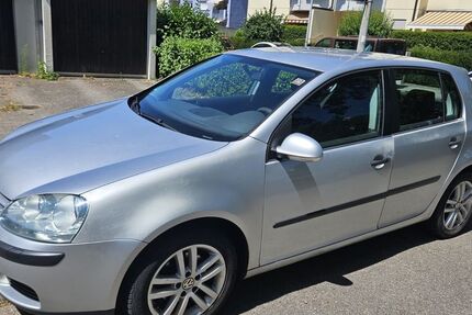 VW Golf 267.000 km 3.200 &euro; Gaggenau 76571