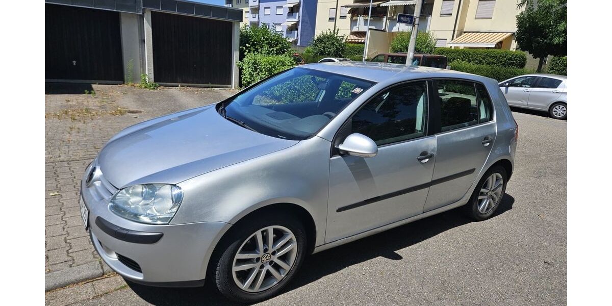 VW Golf 267.000 km 3.200 &euro; Gaggenau 76571