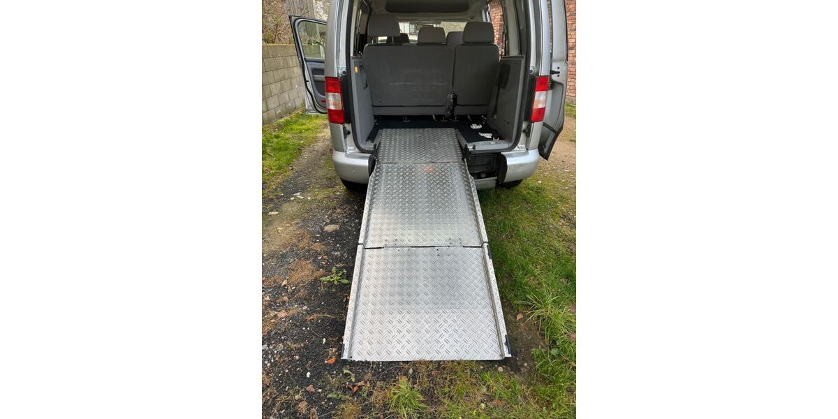 VW Caddy 74.700 km 10.700 &euro; Eitorf 53783