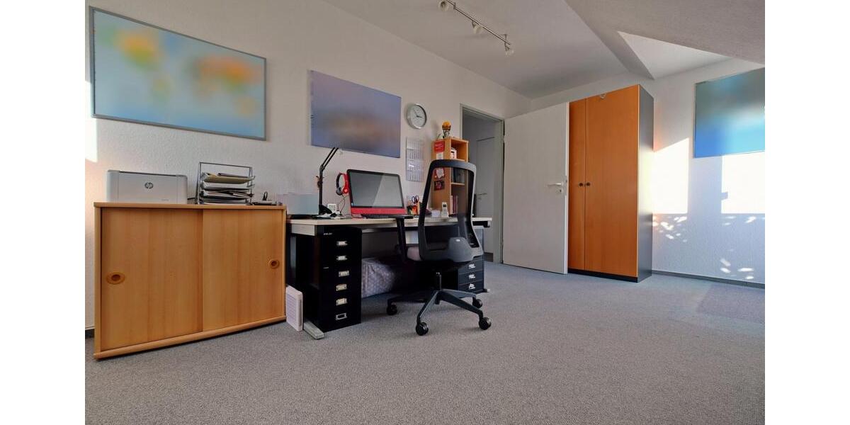 Dachgeschoßwohnung Hannover Vahrenwald-List - 3 Zimmer, 87 m&sup2;, 279.000&euro; | Angebot:26946902
