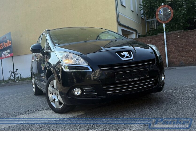 Peugeot 5008 1.6 155 THP Family plus*7Sitz*HUD*Pano*NAV* 143.915 km 7.980 € Berlin 13187