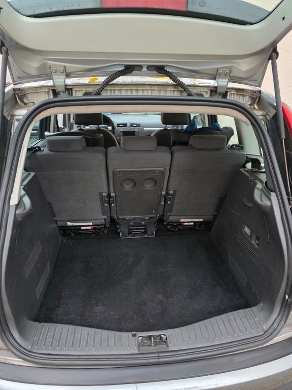 Ford C-Max 266.628 km 1.500 € Mönchengladbach 41238