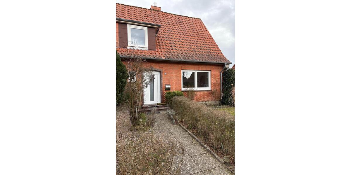 Reihenhaus Heide - 3 Zimmer, 74 m&sup2;, 995&euro; | Angebot:25331703