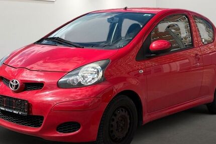 Toyota Aygo (X) 67.333 km 2.499 &euro; Berlin 12681