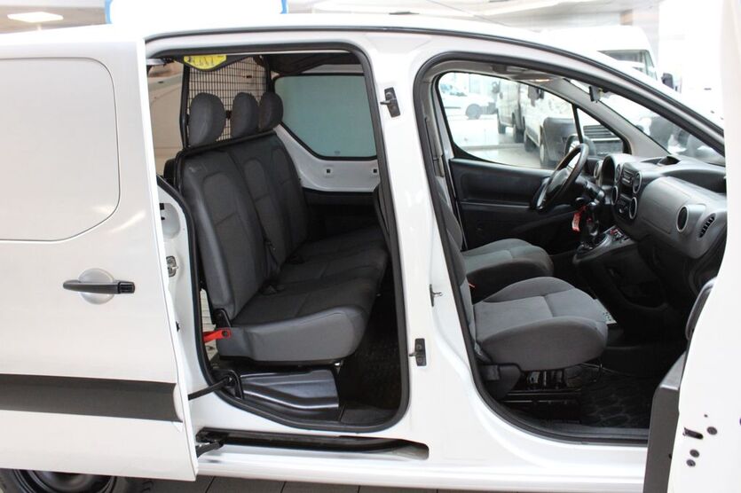 Peugeot Partner 102.000 km 10.900 € Dortmund 44339