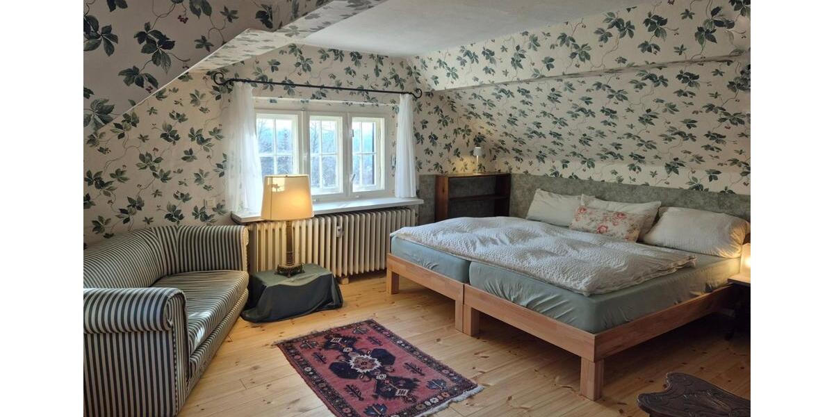 Dachgeschoßwohnung Jena - 3 Zimmer, 80 m&sup2;, 960&euro; | Angebot:25333304