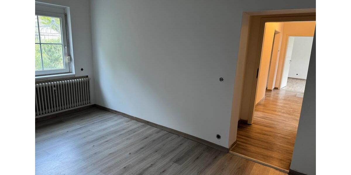 Erdgeschoßwohnung Soltau - 3 Zimmer, 100 m&sup2;, 1.000&euro; | Angebot:26671622