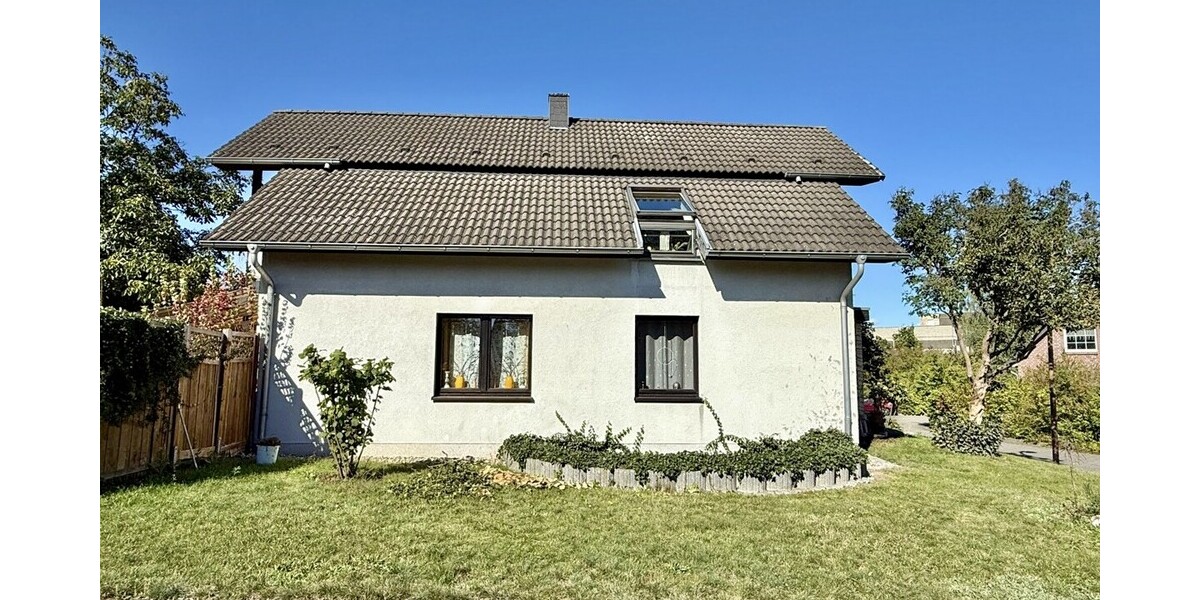 HORN IMMOBILIEN++ Neubrandenburg, tolles Architektenhaus mit 5 Zimmern, EBK, Keller und Carport - Einfamilienhaus Neubrandenburg Lindenberg | Angebot:26979402
