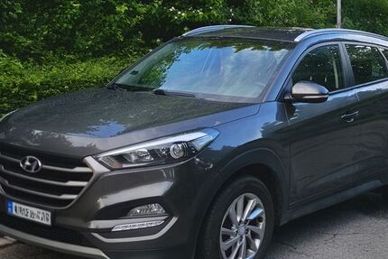 Hyundai TUCSON 131.000 km 13.000 &euro; Wrist 25563