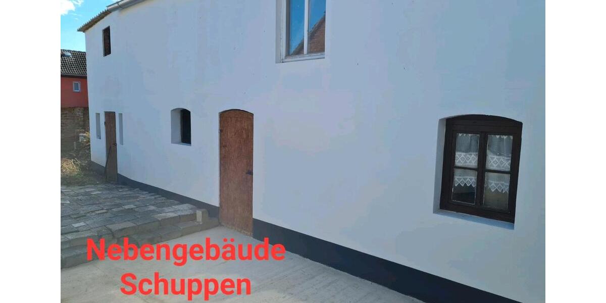 Reihenhaus Allstedt - 7 Zimmer, 140 m&sup2;, 70.000&euro; | Angebot:25909095