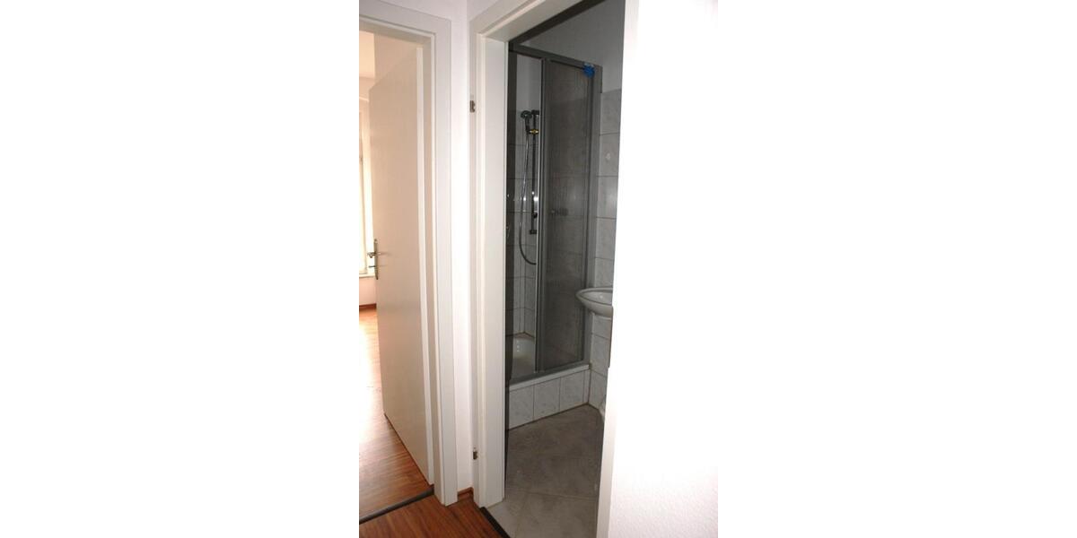 Etagenwohnung Plauen Bahnhofsvorstadt - 2 Zimmer, 42 m&sup2;, 240&euro; | Angebot:26550238