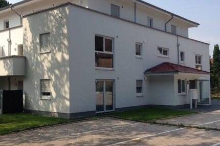 Barrierefrei in Löhne: gepflegte 2-Zimmer-Erdgeschosswohnung mit Terrasse und Einbauküche in optimaler Wohnlage in Löhne 2 zimmer