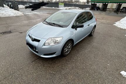 Toyota Auris 215.392 km 5.100 &euro; Erlangen 91052