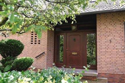 Haus Leer (Ostfriesland) - 6 Zimmer, 160 m&sup2;, 1.195&euro; | Angebot:26905193