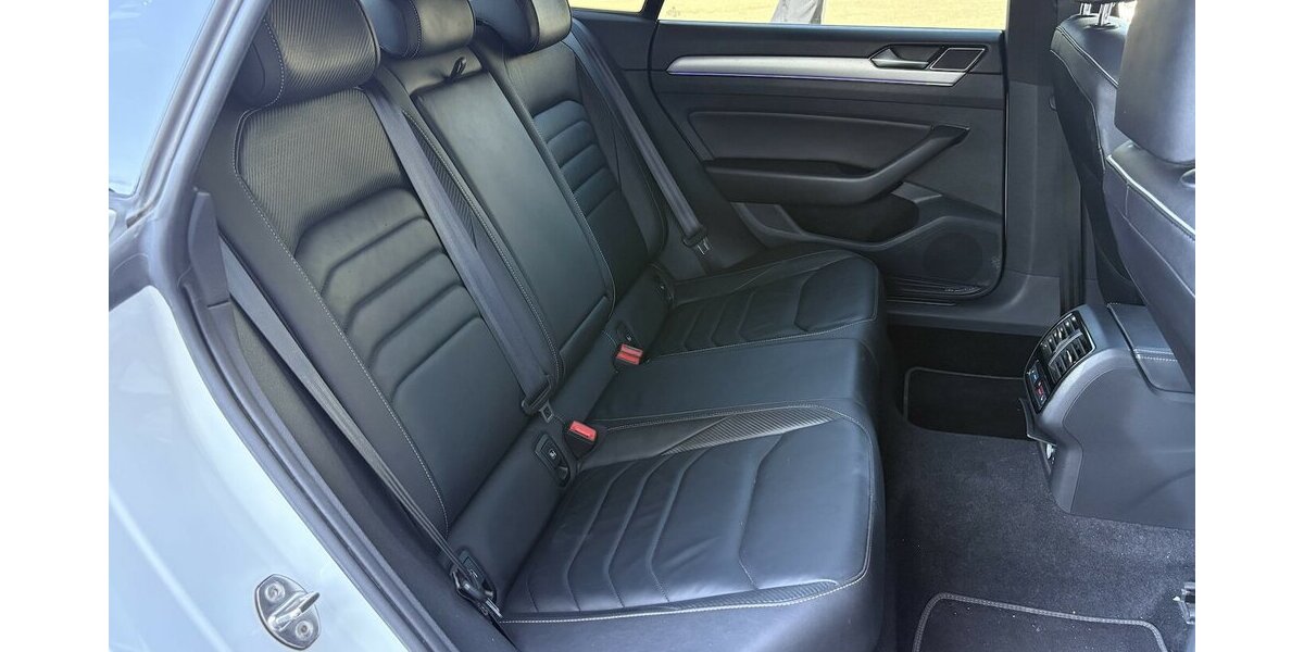 VW Arteon 2.0 TSI R-Line 4Motion 360°/PANO/1.HAND 73.500 km 29.900 &euro; Villingen-Schwenningen 78054