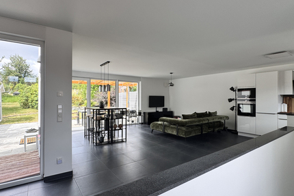 *Einziehen und Wohlfühlen! Modernes REH - ruhige Lage mit Blick ins Grüne* - Haus Wiesbaden Bierstadt | Angebot:26726524