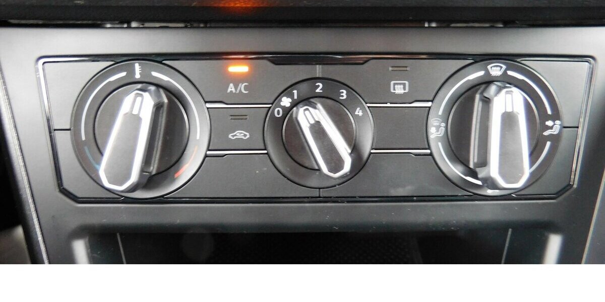 VW Taigo 1.0 TSI BMT Klima Radio Navi Klima 32.500 km 15.990 &euro; Vordorf 38533