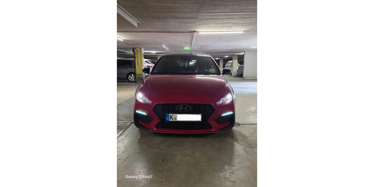 Hyundai i30 51.200 km 17.300 &euro; Köln 50737