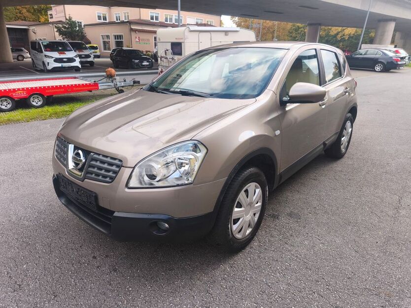 Nissan Qashqai 150.353 km 4.900 € Passau 94036
