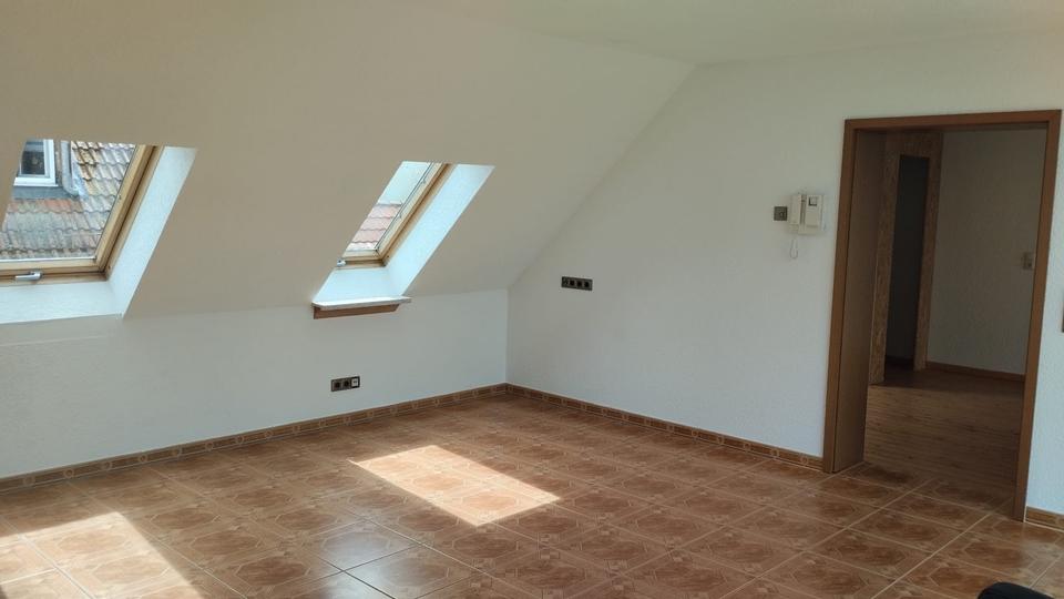 Dachgeschoßwohnung Sollstedt - 4 Zimmer, 107 m&sup2;, 875&euro; | Angebot:26539581