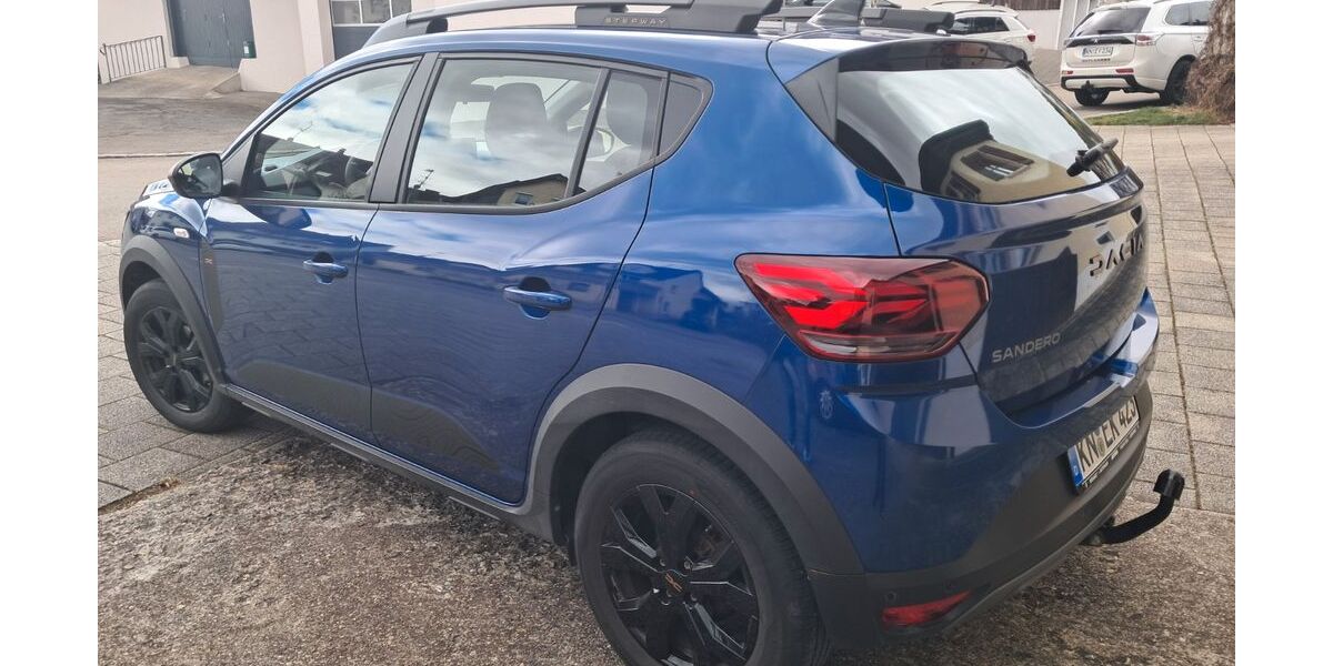 Dacia Sandero 16.000 km 16.500 &euro; Engen 78234