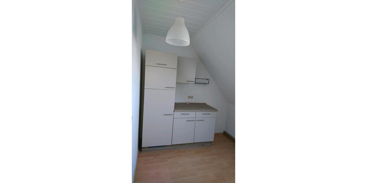 Dachgeschoßwohnung Nobitz - 2 Zimmer, 46 m&sup2;, 50.000&euro; | Angebot:26651883