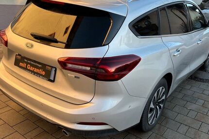 Ford Focus 33.000 km 18.300 &euro; Altenmarkt an der Alz 83352