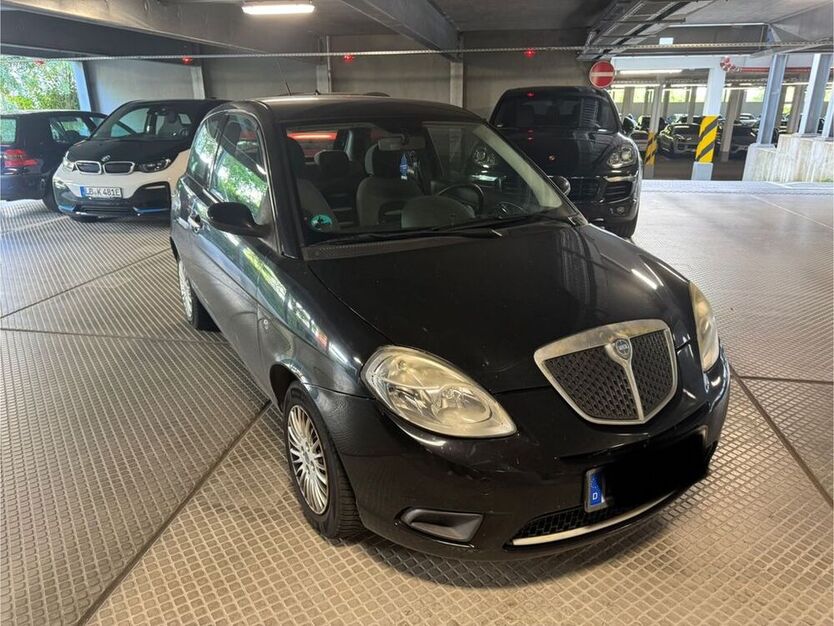 Ypsilon