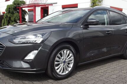 Ford Focus 58.000 km 15.700 &euro; Bruchsal 76646