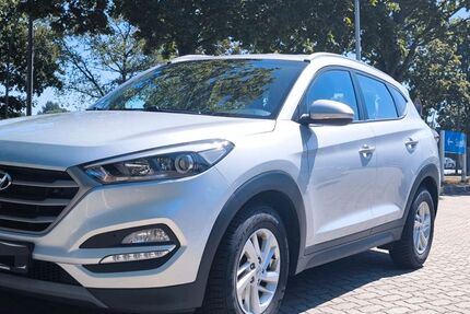 Hyundai TUCSON 200.500 km 9.999 &euro; Hamburg 21109