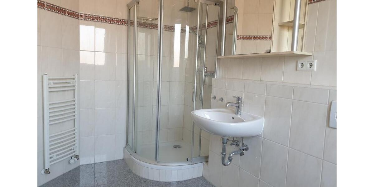 Moderne Dachgeschosswohnung mit Dachterrasse und Kamin 3 zimmer