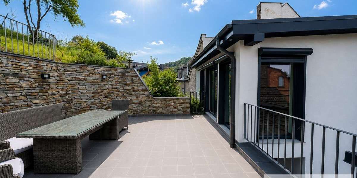 Einfamilienhaus Wiesbaden Nordost - 7 Zimmer, 212 m&sup2;, 749.000&euro; | Angebot:27113841