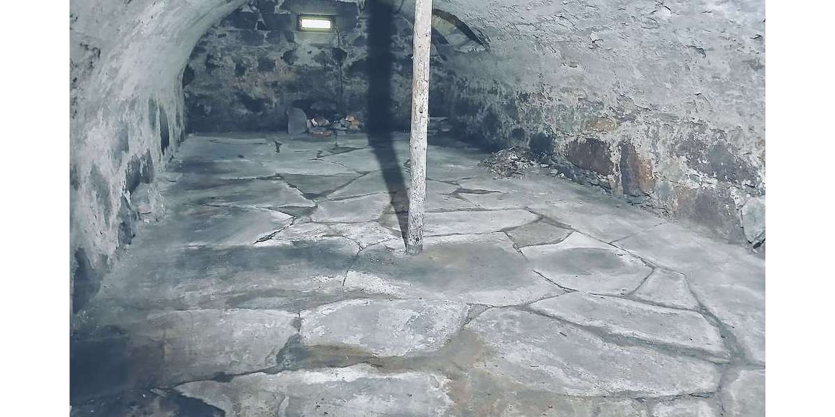 Einfamilienhaus Steinbach-Hallenberg Hallenberg - 7 Zimmer, 240 m&sup2;, 119.000&euro; | Angebot:26222468