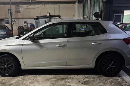 Skoda Fabia 17.490 km 15.490 &euro; Peißenberg 82380