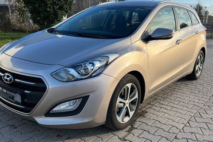 Hyundai i30 221.000 km 5.990 &euro; Eschweiler 52249
