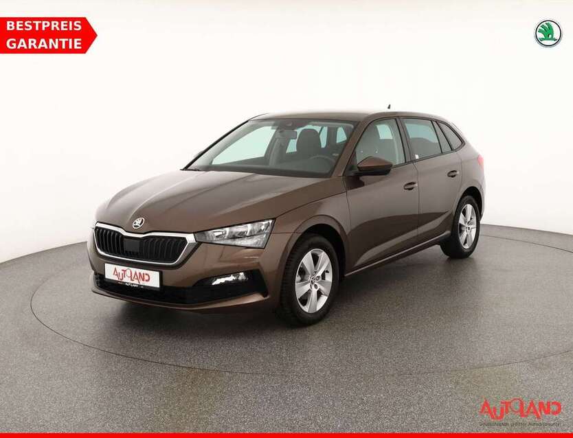 Skoda Scala 53.323 km 17.950 € Berlin 12683