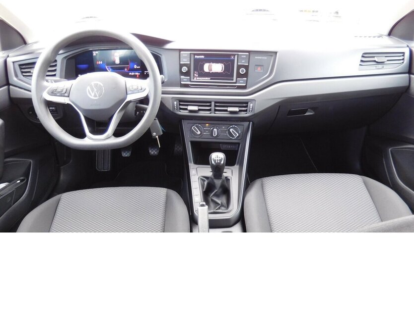 VW Taigo 1.0 TSI BMT Klima LED Navi 27.600 km 16.990 € Vordorf 38533