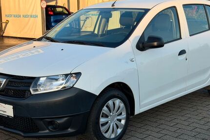 Dacia Sandero 115.000 km 3.990 &euro; Hamm 59067