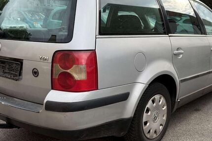 VW Passat 213.990 km 1.200 &euro; FRANKFURT 65933