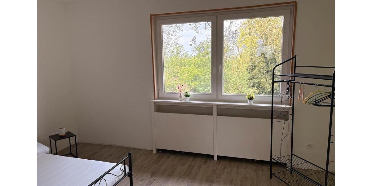 Etagenwohnung Burgdorf - 4 Zimmer, 120 m&sup2;, 300&euro; | Angebot:26358885