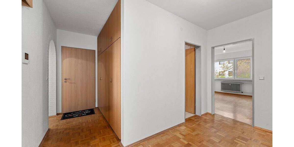 Etagenwohnung Singen / Hohentwiel Singen - 3 Zimmer, 86 m&sup2;, 256.000&euro; | Angebot:26359729