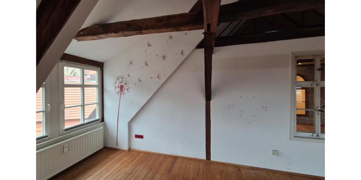 Dachgeschoßwohnung Treffurt - 2 Zimmer, 120 m&sup2;, 660&euro; | Angebot:26087134