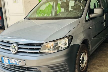 VW Caddy 131.100 km 10.000 &euro; Stuttgart 70186
