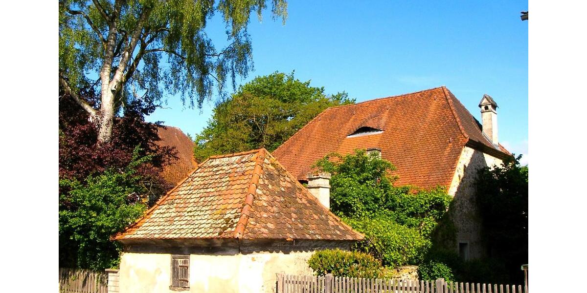 Einfamilienhaus Arberg - 10 Zimmer, 400 m&sup2;, 324.000&euro; | Angebot:26602753
